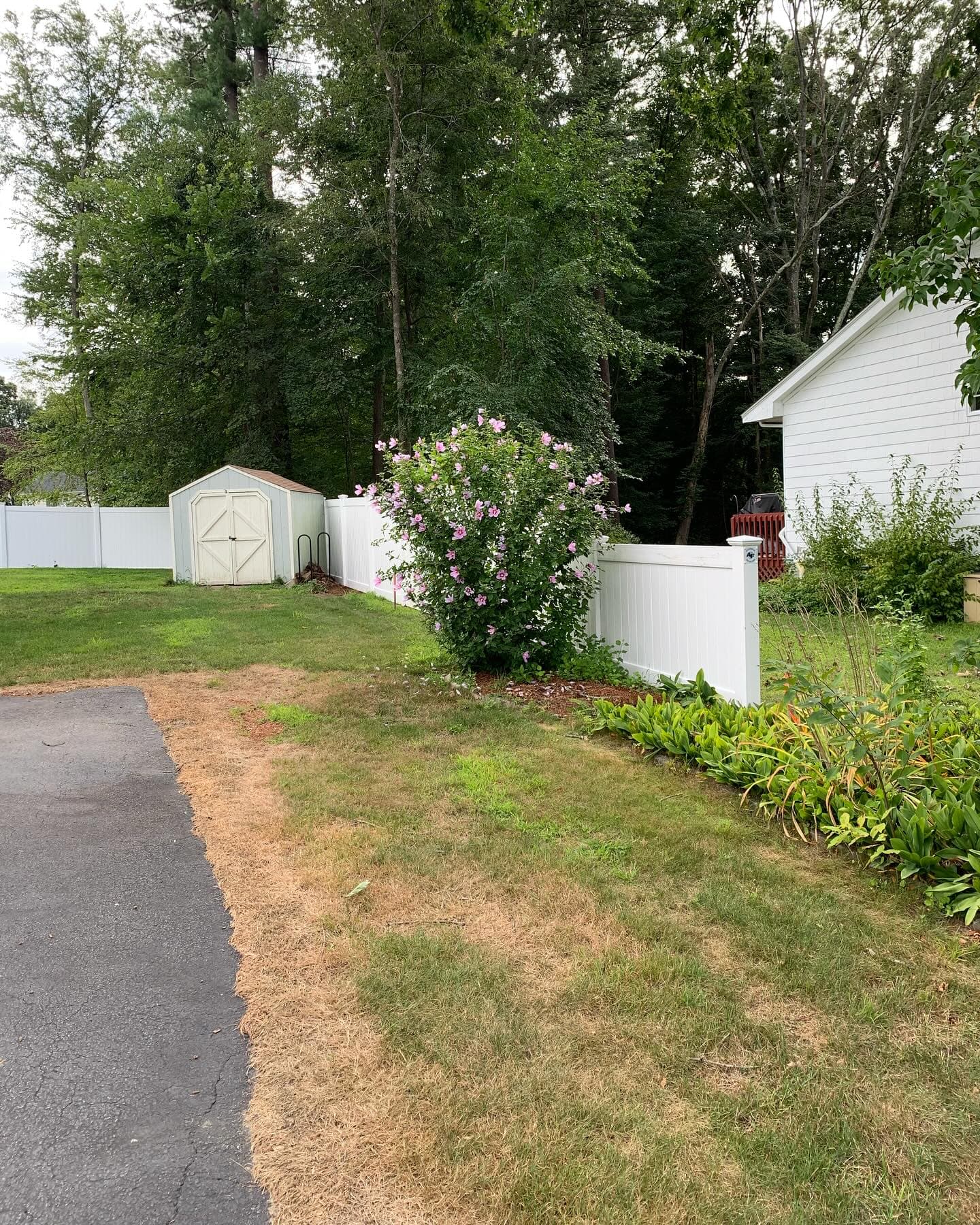 Holliston's Gorgeous Residential Fence